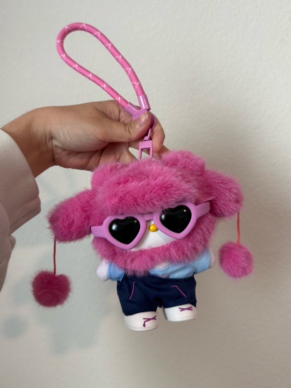 Hello Kitty Pop Star SECRET Plush Pendant w/ Heart Sunglasses